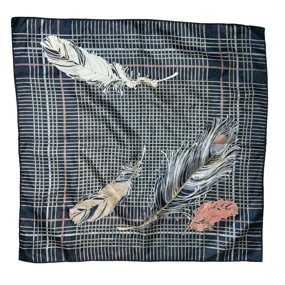 VINTAGE feathers black square scarf - Picture 6 of 7